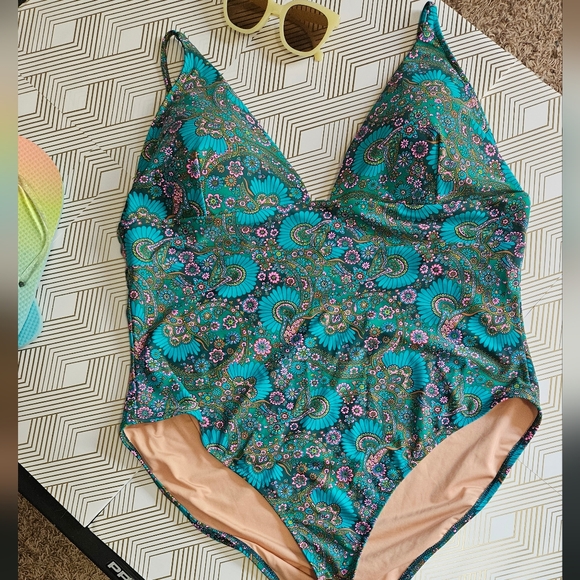 J. Crew Other - NWT J. Crew plunge turquoise paisley one piece swimsuit plus size 22W